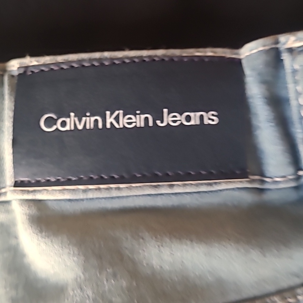 Calvin Klein Girls Mid Rise Bermuda Denim Shorts Medium Wash Size 10 NWT - Picture 5 of 15